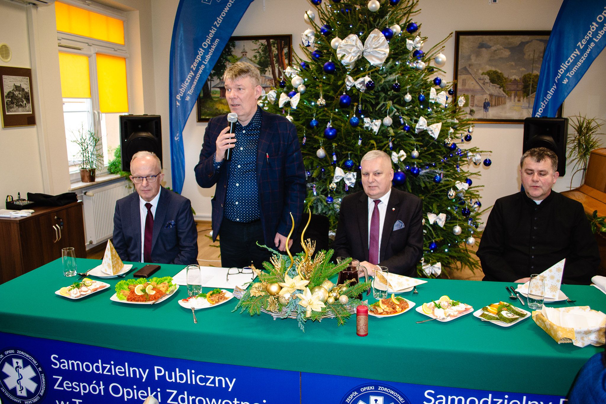 
W dniu 22 grudnia 2025 roku w naszym Szpitalu odbyło się uroczyste spotkanie opłatkowe, stanowi...